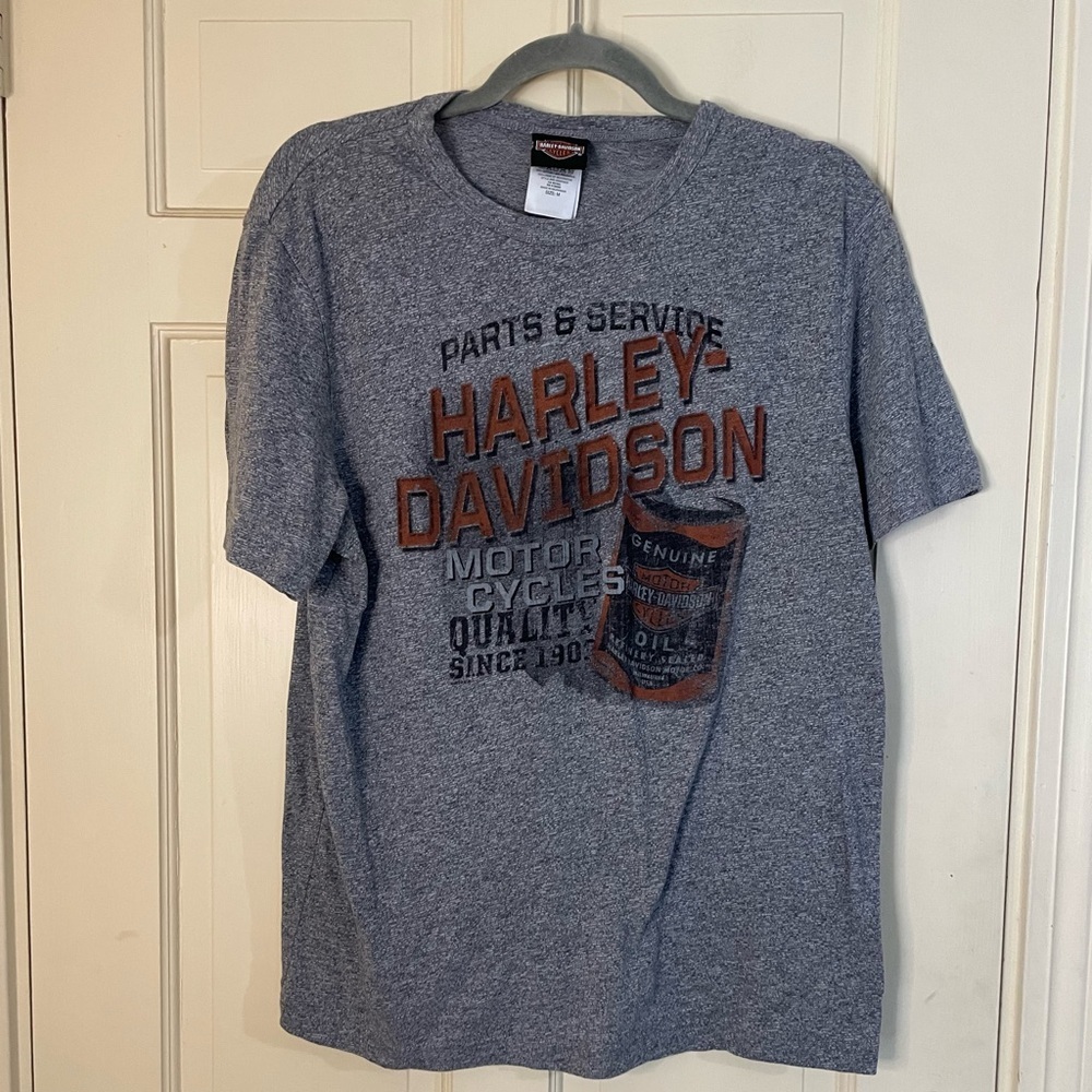 Harley-Davidson Greensburg Pa Genuine Oil Refinery Size Medium  T-Shirt Cotton